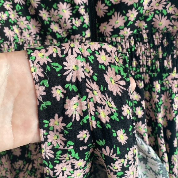 •Alice + Olivia Mariska Floral Romper - Picture 7 of 8